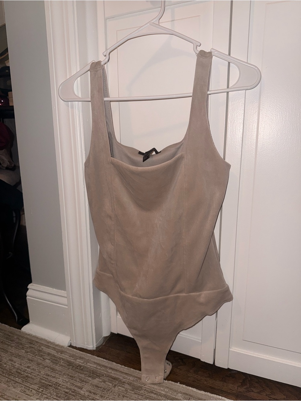Forever 21 Taupe Scoop Neck Sleeveless Bodysuit